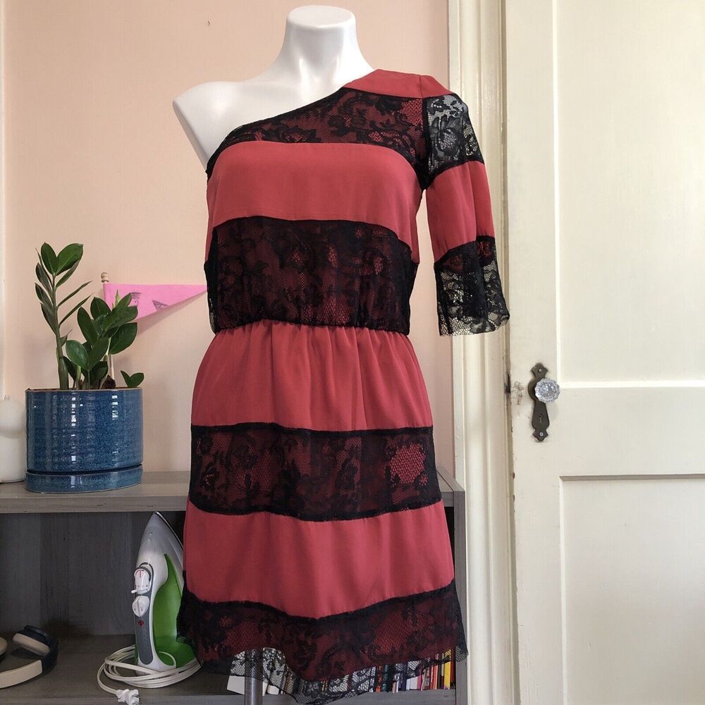 Gianni Bini One Shoulder Mini Dress Black Lace Pink Mauve XS Elastic Waist Lined